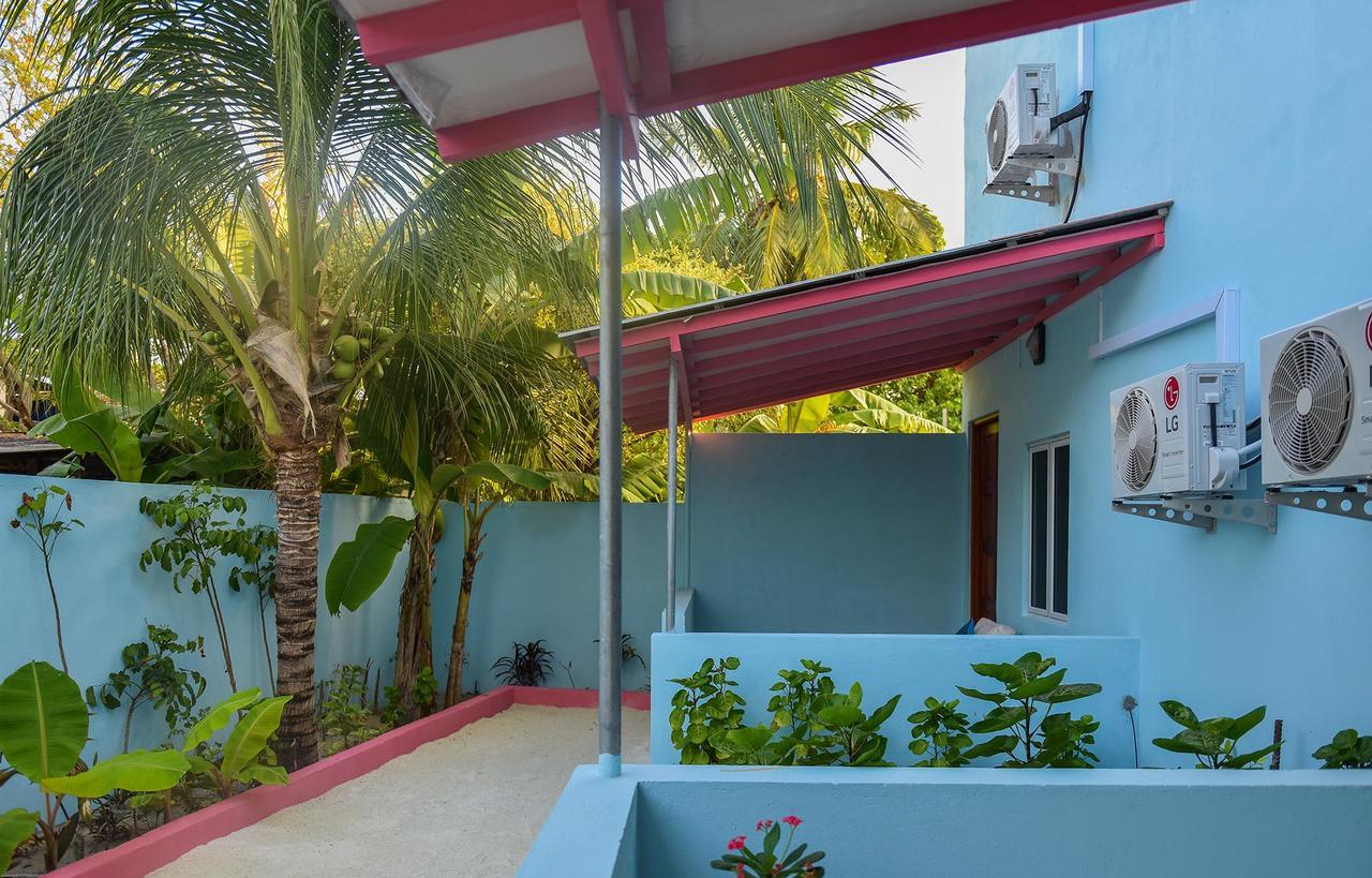 Hotel Surfretreat Bodufolhudhoo Exterior foto