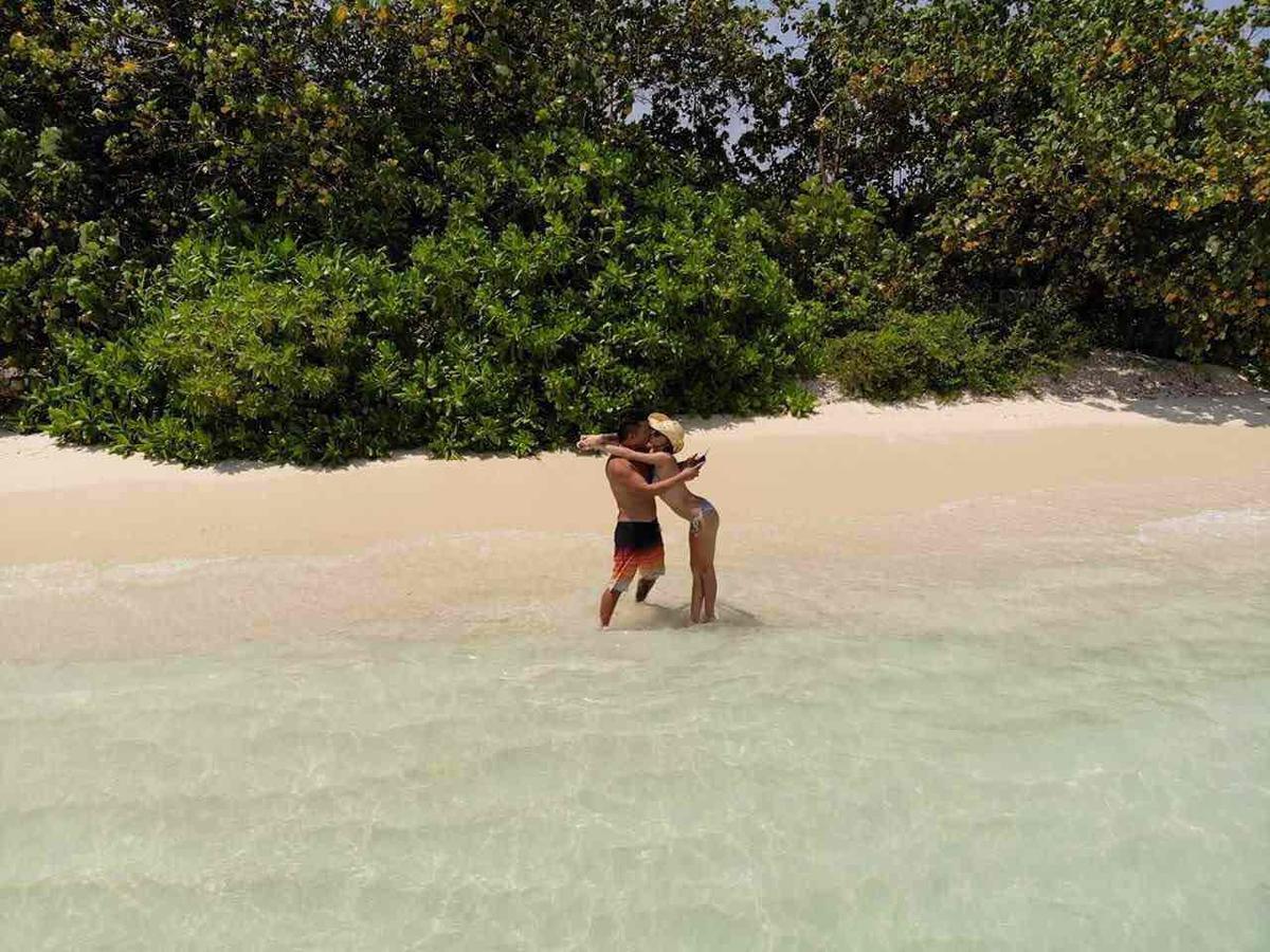 Hotel Surfretreat Bodufolhudhoo Exterior foto